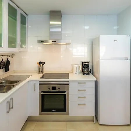 Piso Claudia 포엔샤 항구