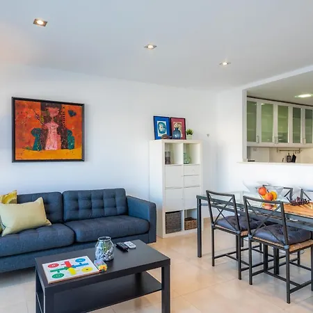 Piso Claudia Apartment