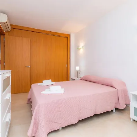 Piso Claudia Apartment